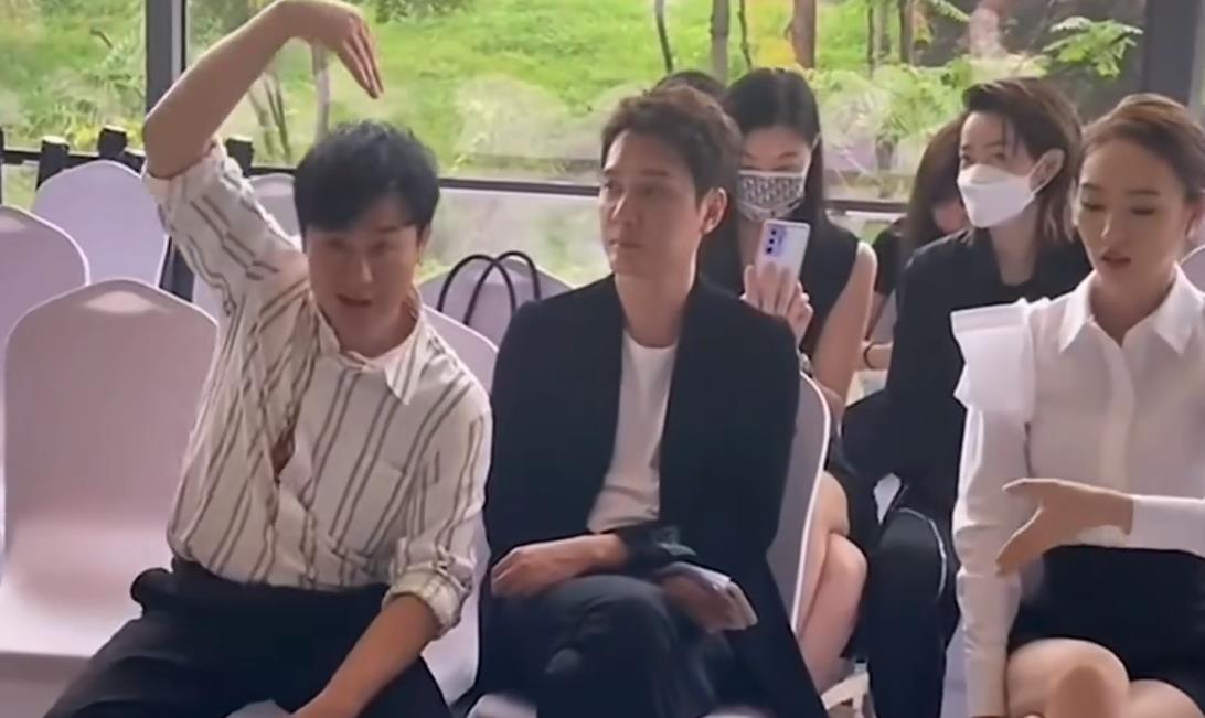 姚晨|姚晨晒与女儿合照，母女比拼颜值，小茉莉遗传母亲优点，成功出圈