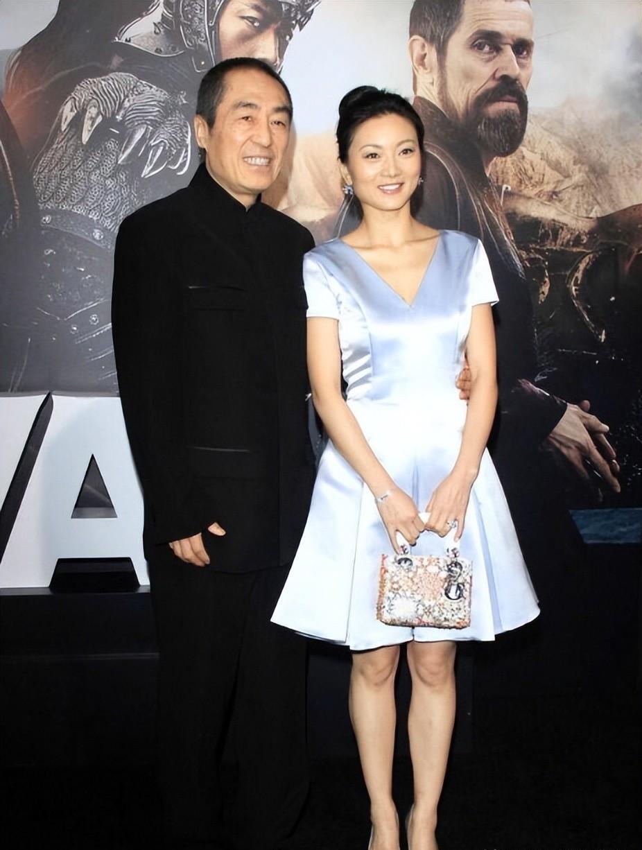 73岁张艺谋离婚风波后续！小31岁娇妻退网8个月，夫妻久未秀恩爱