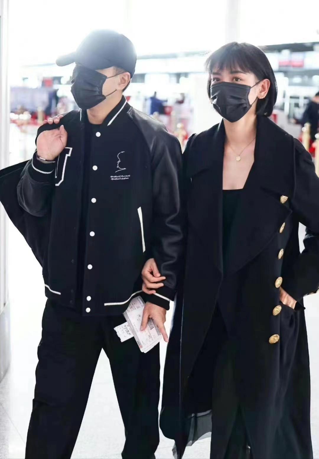 刘恺威|刘恺威与新女友高调亮相！穿情侣装笑成月牙眼