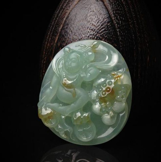 玉佩|齐天大圣、小猪佩奇,动漫卡通形象变成翡翠饰品,玉雕师太会玩了