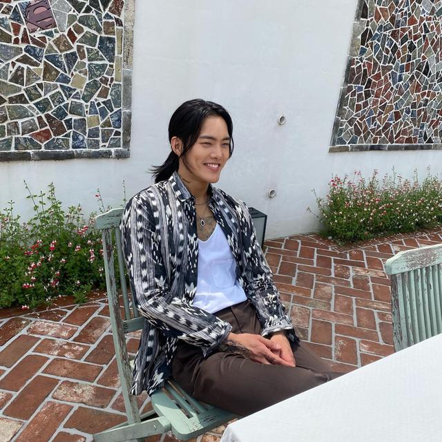 首映礼|韩艺综出身的明星校友!金建宇、梁世宗是同窗好友