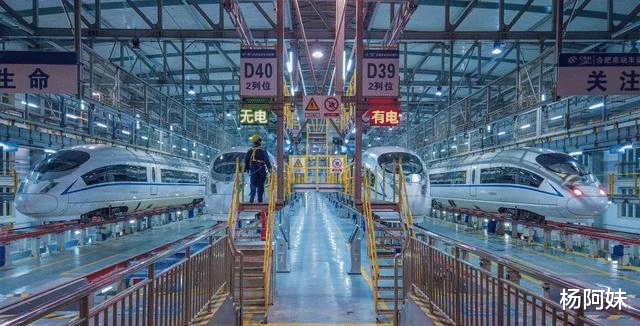 招聘|为什么今年铁路局招聘的人数会大幅下降呢?原因在哪里?