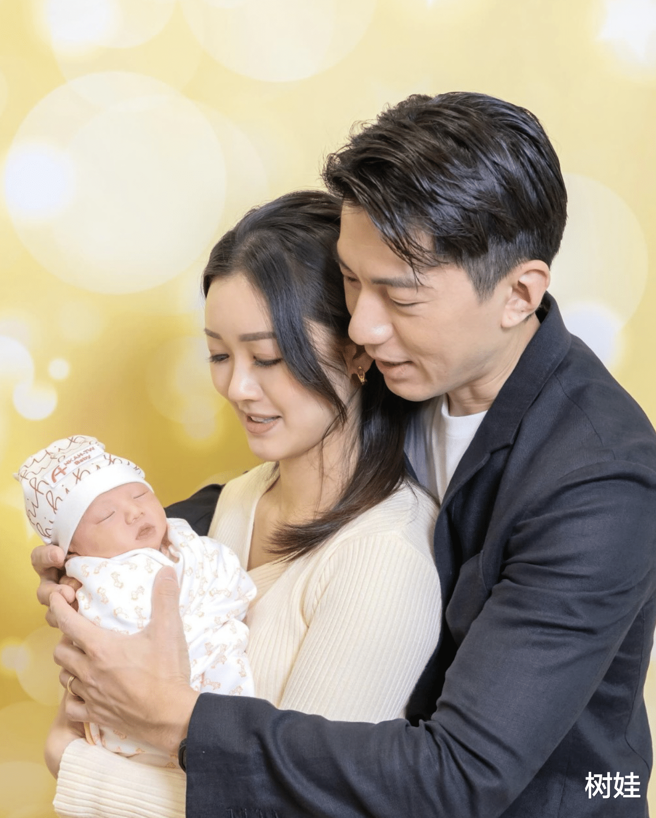 32岁港姐自曝赴深圳坐月子,住两房一厅花费10万,丈夫在当地拍戏