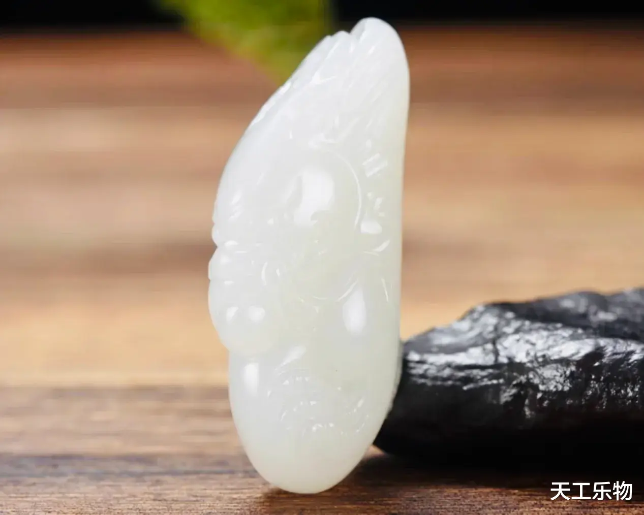 |滥竽充数还是狗尾续貂？难登大雅之堂的“新和田玉”！