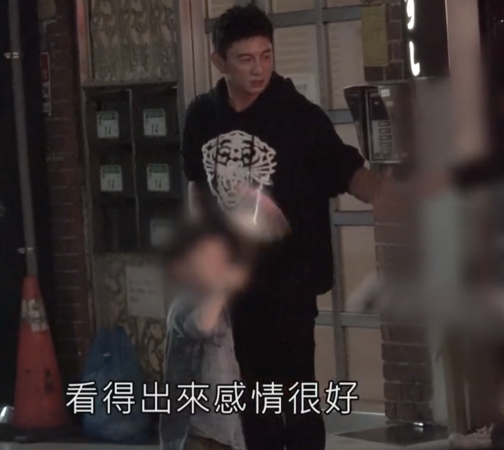 刘诗诗|刘诗诗返回台湾庆生,和婆婆聚餐,吴奇隆喂4岁儿子吃饭办法多