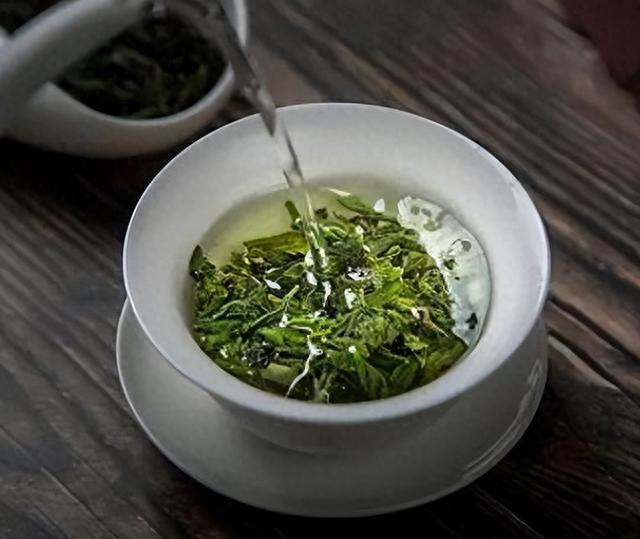 血液“稀释剂”被发现,柠檬水落榜,医生:坚持喝血管变通透