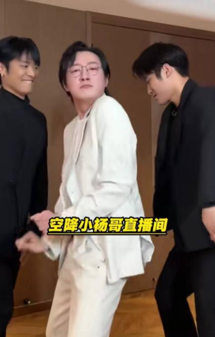 狂飙|《狂飙》配角疯狂捞金的样子，将娱乐圈的急功近利表现得淋漓尽致！