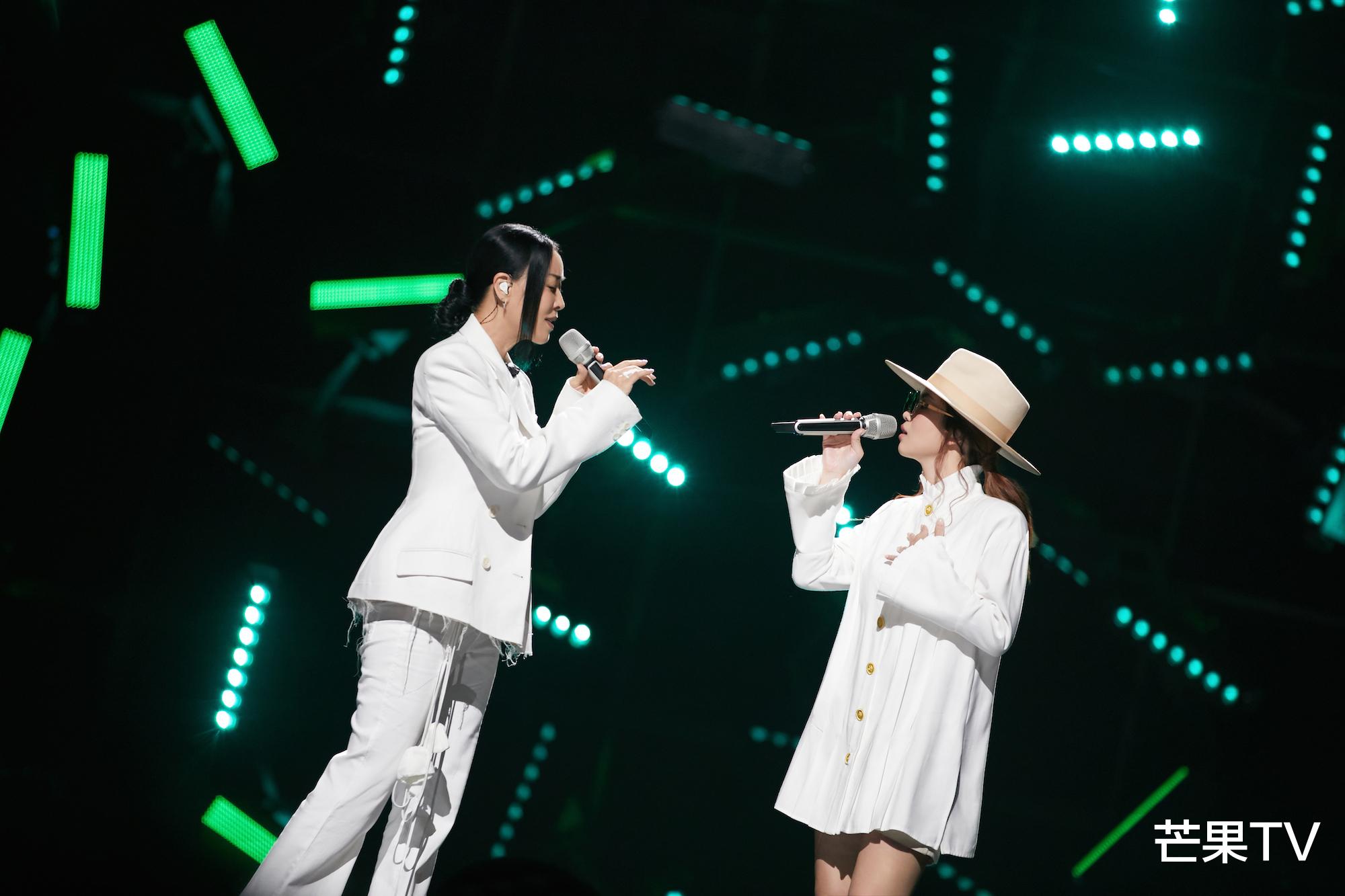 那英|《声生不息·宝岛季》那英坏特合作险些崩溃 大合唱《后来》引全场泪奔