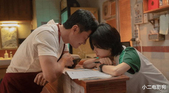 谭松韵圆了吴京女儿梦，泪目新作，展现父女之间的“爱与成长”