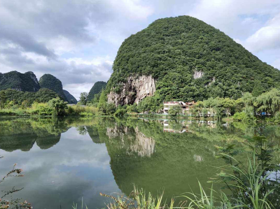 贵州|避暑别只知道六盘水了，贵州藏着21 ℃的清凉小城，一天80包吃住