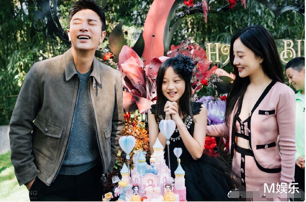 时隔6年,贾乃亮和李小璐公开同框!网友:为了孩子,复婚吧