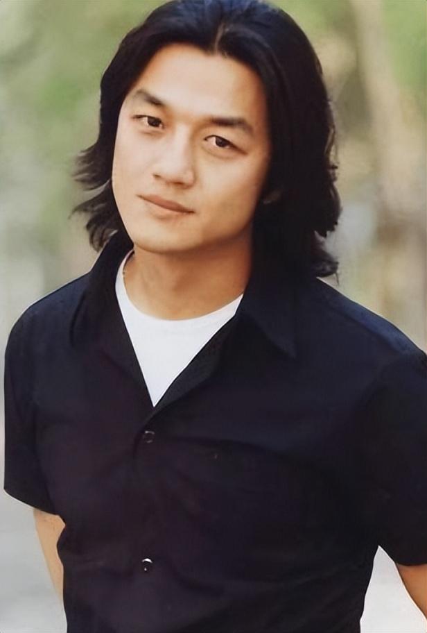 李亚鹏|李亚鹏:只挑女神当女朋友,活成了大部分男人羡慕的样子!