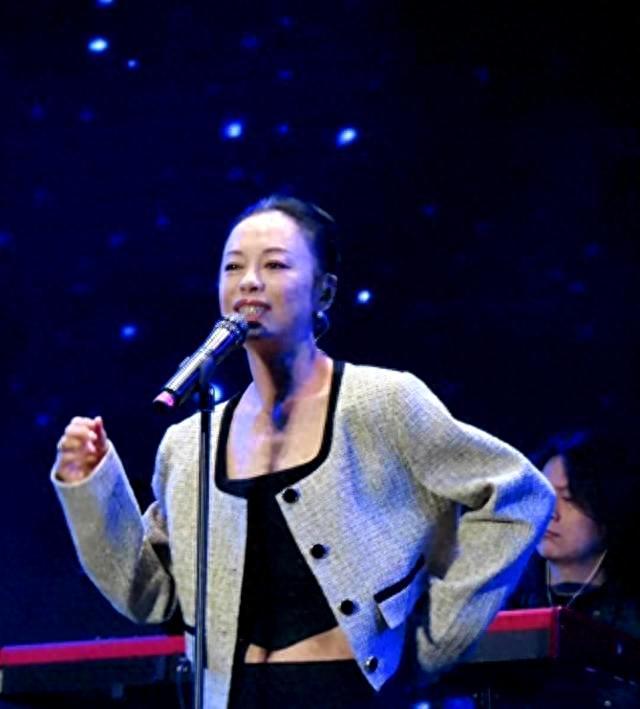 黄绮珊变化大引发关注！医美后龅牙消失了，瘦下来很像20岁少女