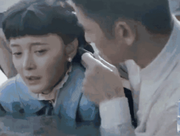 底裤外露、貂蝉打丧尸,这些侮辱观众的操作,简直不要太离谱!