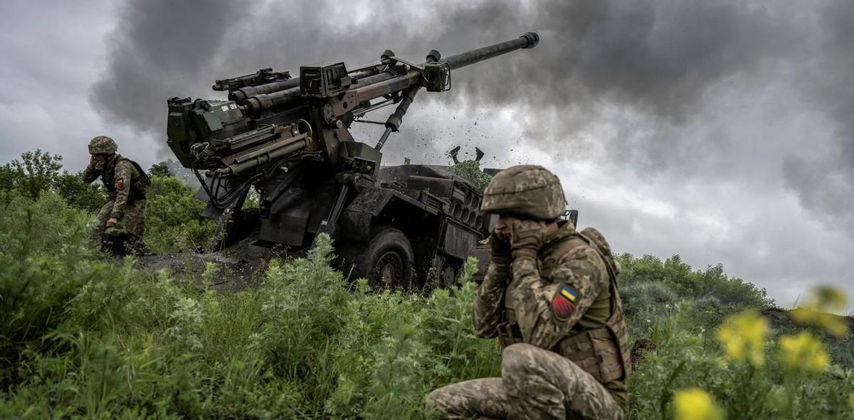 乌军突破扎波罗热防线俄军撤退前炸塌水坝瓦格纳炮轰绍伊古