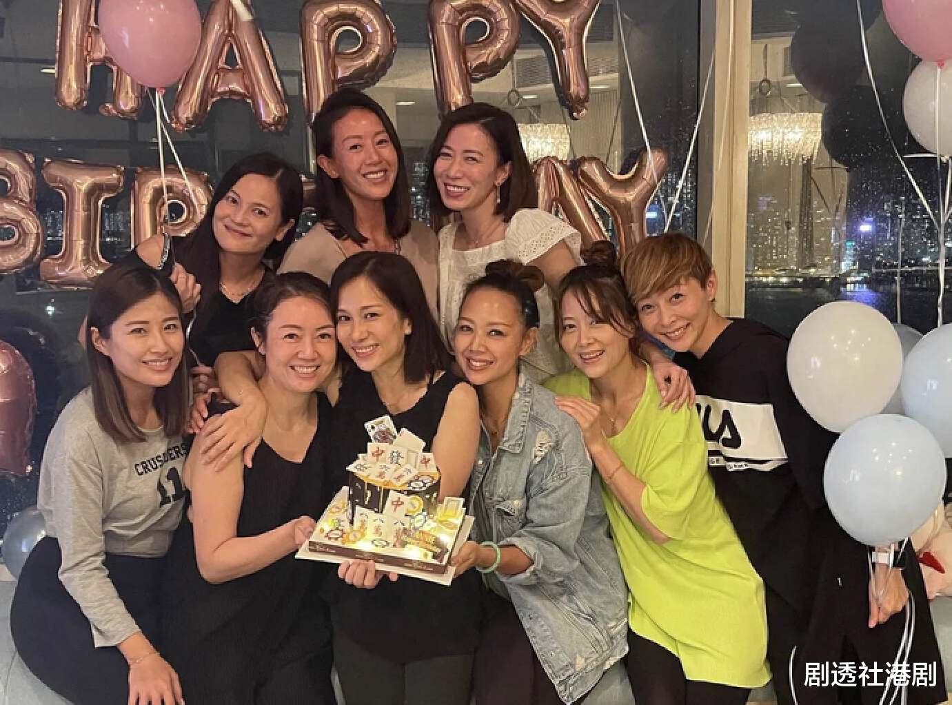 惊喜！TVB前知名女星复出拍剧，剧中角色忠奸难辨背景成谜