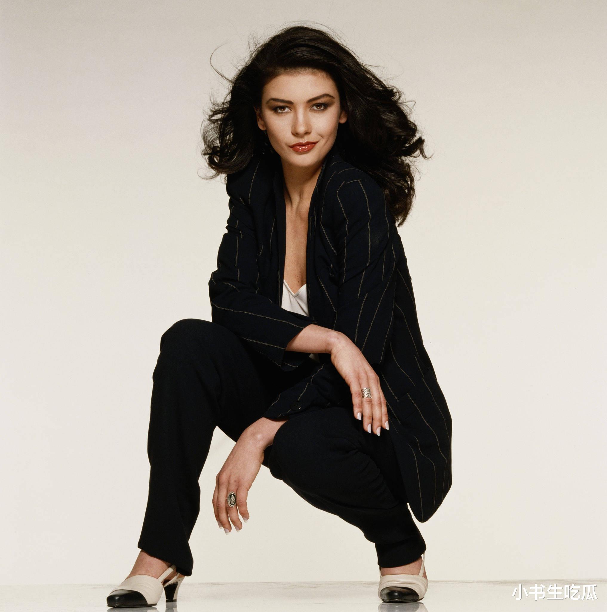 泽塔·琼斯：忍了花心老公23年，一双儿女都没能遗传她的高颜值