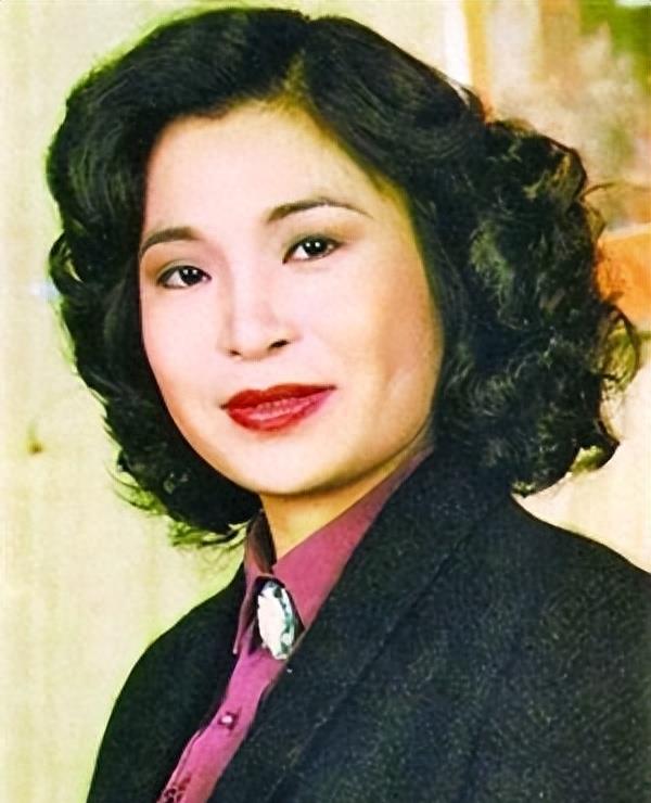 20岁出道,饰演母亲角色走红,却因糖尿病引发中风去世,享年在61岁