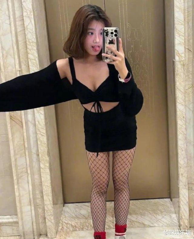 贾静雯18岁大女儿晒近照,梧桐妹浓妆艳抹戴鼻环,成熟有个性