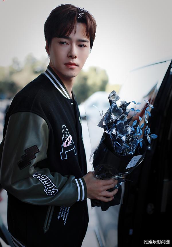 陈钰琪|陈钰琪带来一部甜宠剧,化身幽默乐观的美少女,男主曾是校草学霸