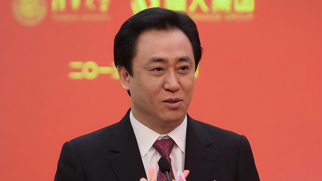 许家印被抓后，美女如云的恒大歌舞团将何去何从？