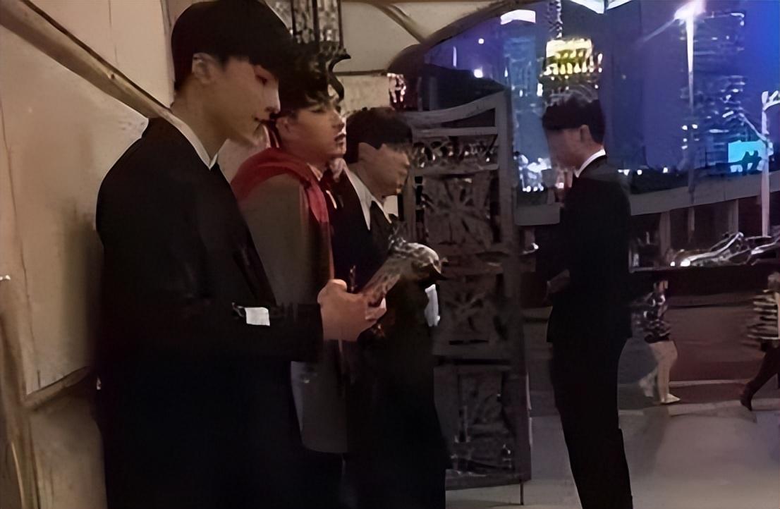 富婆|白马会所的覆灭记：有无数富婆疯狂砸钱，19年却因“头牌鸭王”一夜倒闭