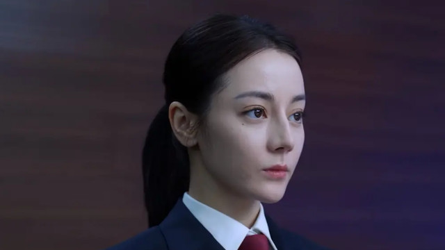 迪丽热巴|热巴新剧连跌三天，脸部状态不好被嘲，自曝之后还会继续拍古偶