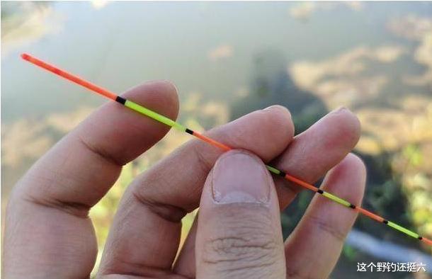 钓鱼技巧|野钓如何选择一支合适的浮漂？明确这三点，加粗目也能调灵敏！
