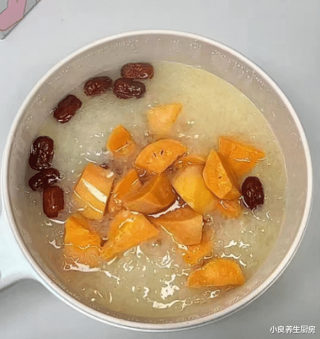 银耳|天冷了,女性要多吃“它”,简单煮一锅,补血养颜,气色越来越好