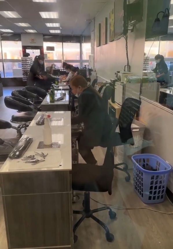 逆袭还是辛酸?凤姐美国工作画面曝光,月薪竟高达七万!