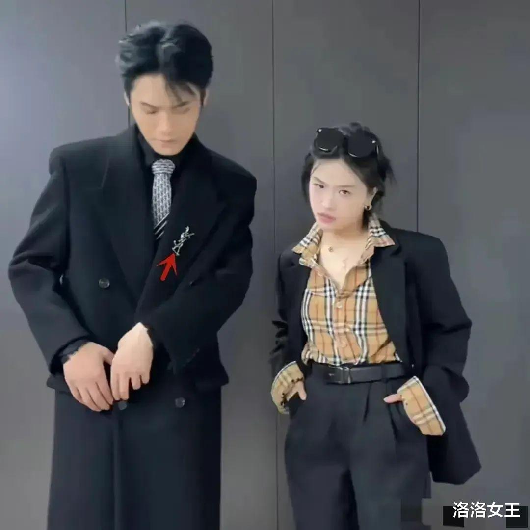 爱徒小黄带货被批低俗,小杨哥连夜换头像公关,知情人曝更多内幕