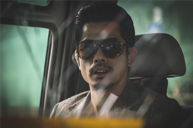 预测总票房2.16亿,低配版《疯狂的石头》,为港片扳回一局