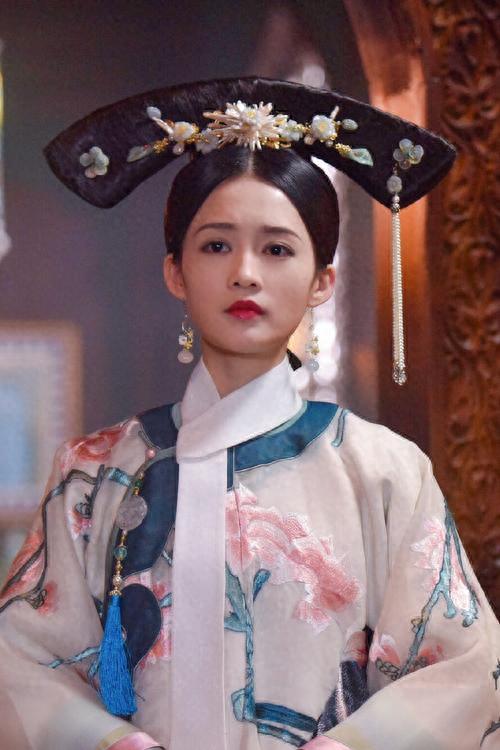 李沁：国家秘密培养她9年，转身却踏进娱乐圈，背后原因令人感慨