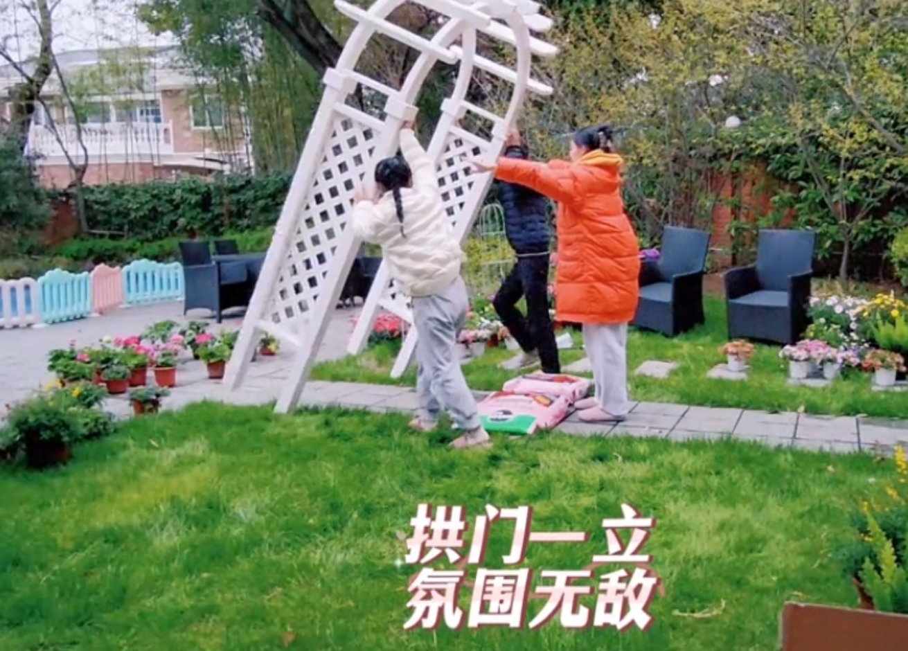 苗苗|郑恺老婆首度回应住上亿别墅,自曝是租别人的,一双儿女可爱出镜