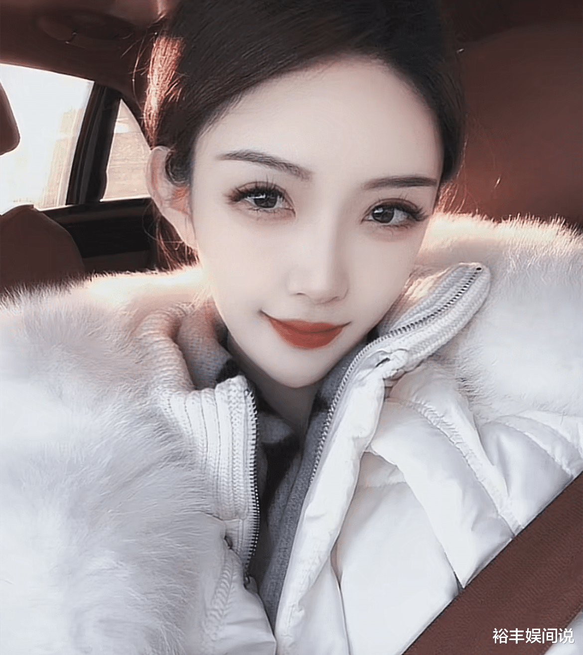 突发!曝演员吴云飞已经离婚,女方高调官宣新恋情,诸多细节被扒