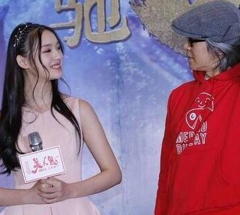 周星驰不装啦,直言他恨的不是黄圣依,而是踩着他上位的白眼狼