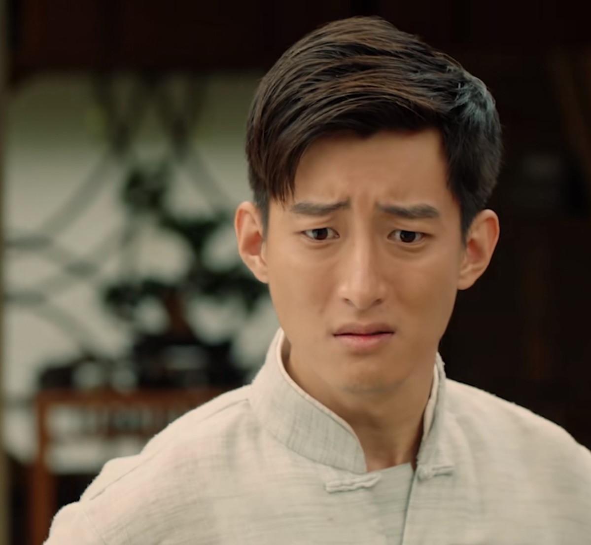 钱小豪|满屏一星，60岁钱小豪拍的烂片，被观众痛骂：直接露肉就行了