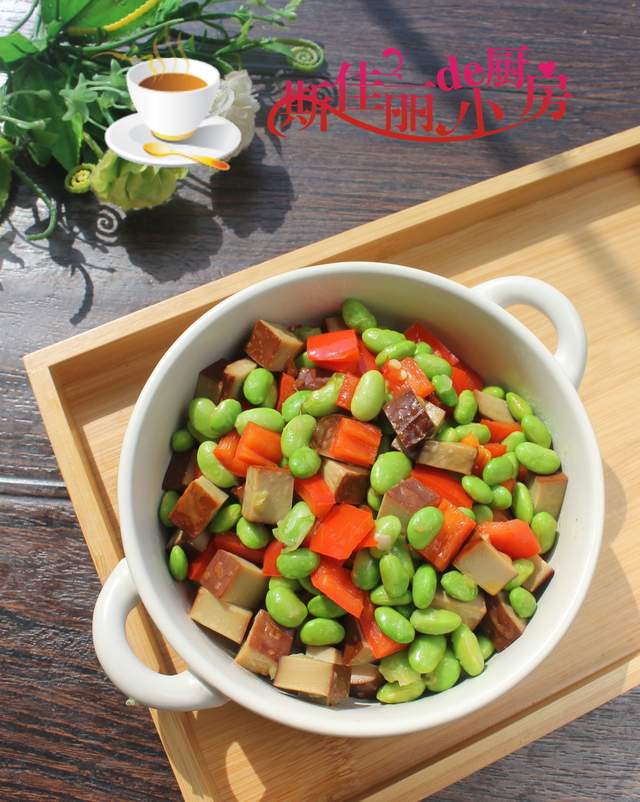 毛豆|女人不妨多吃这素菜小炒,比吃大鱼大肉强!鲜美营养又便宜,随手一炒真好吃