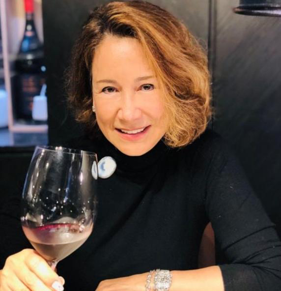 |《中国好声音》暂停播出后，李玟好友甄妮激动大哭，高喊正义之声万岁