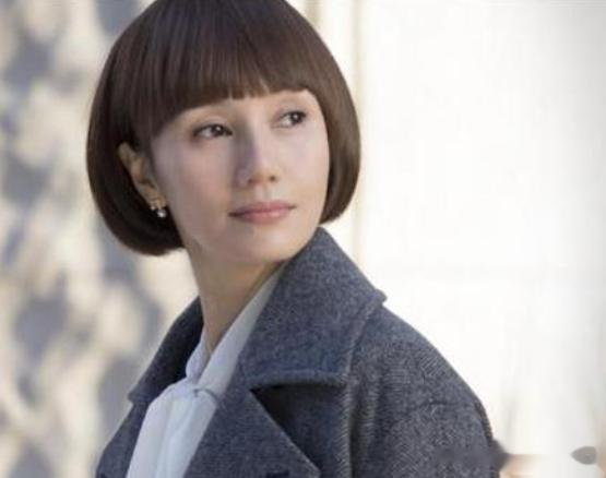 都是演精英,秦岚刘涛对比袁泉,自然脸“医美”脸,差距一目了然