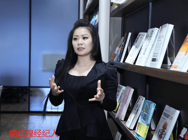 杨小萍|70年代“歌后”杨小萍惊传离世,邓丽君费玉清曾争相翻唱她的歌