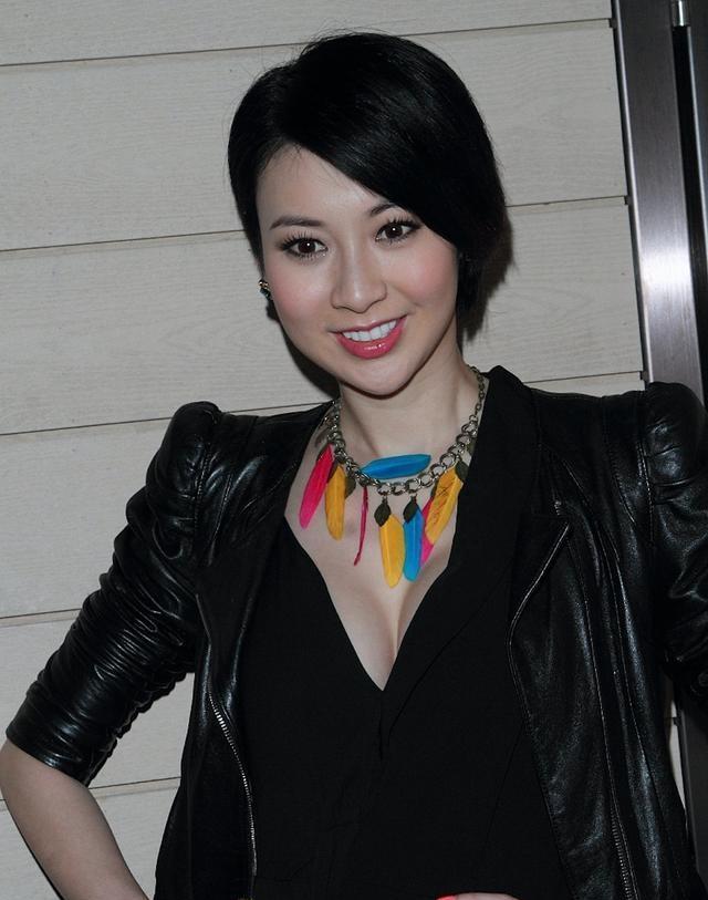 她是马来西亚拿督女儿，家族资产8亿，又靓又会投资，因异地离婚！