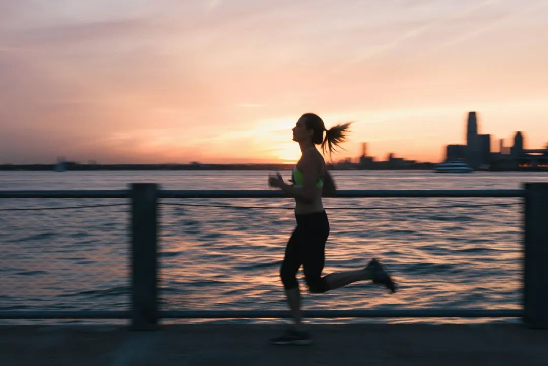 10个让你爱上夜跑的理由,有你的吗?