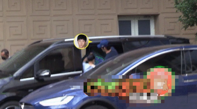 雎晓雯顺利蝉产女，金大川冷脸表情沉默，出院丢下妻子抱孩子离开