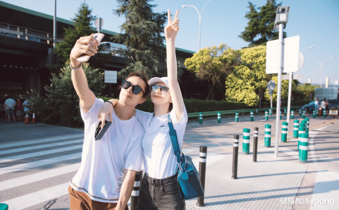 39岁戚薇，不像妈妈像少女，分享减肥秘诀