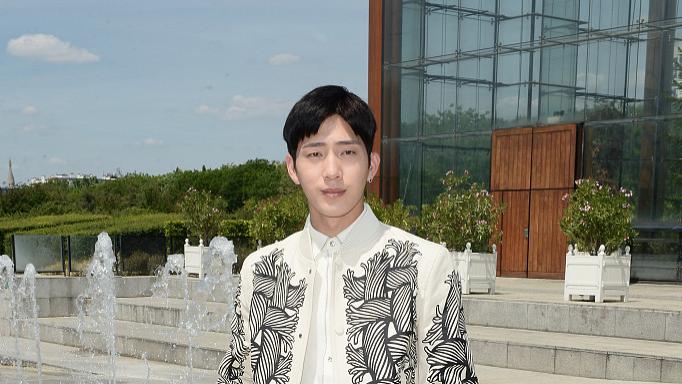 井柏然，张凌赫，张继科，周雨彤，赵丽颖，赵露思，戚薇