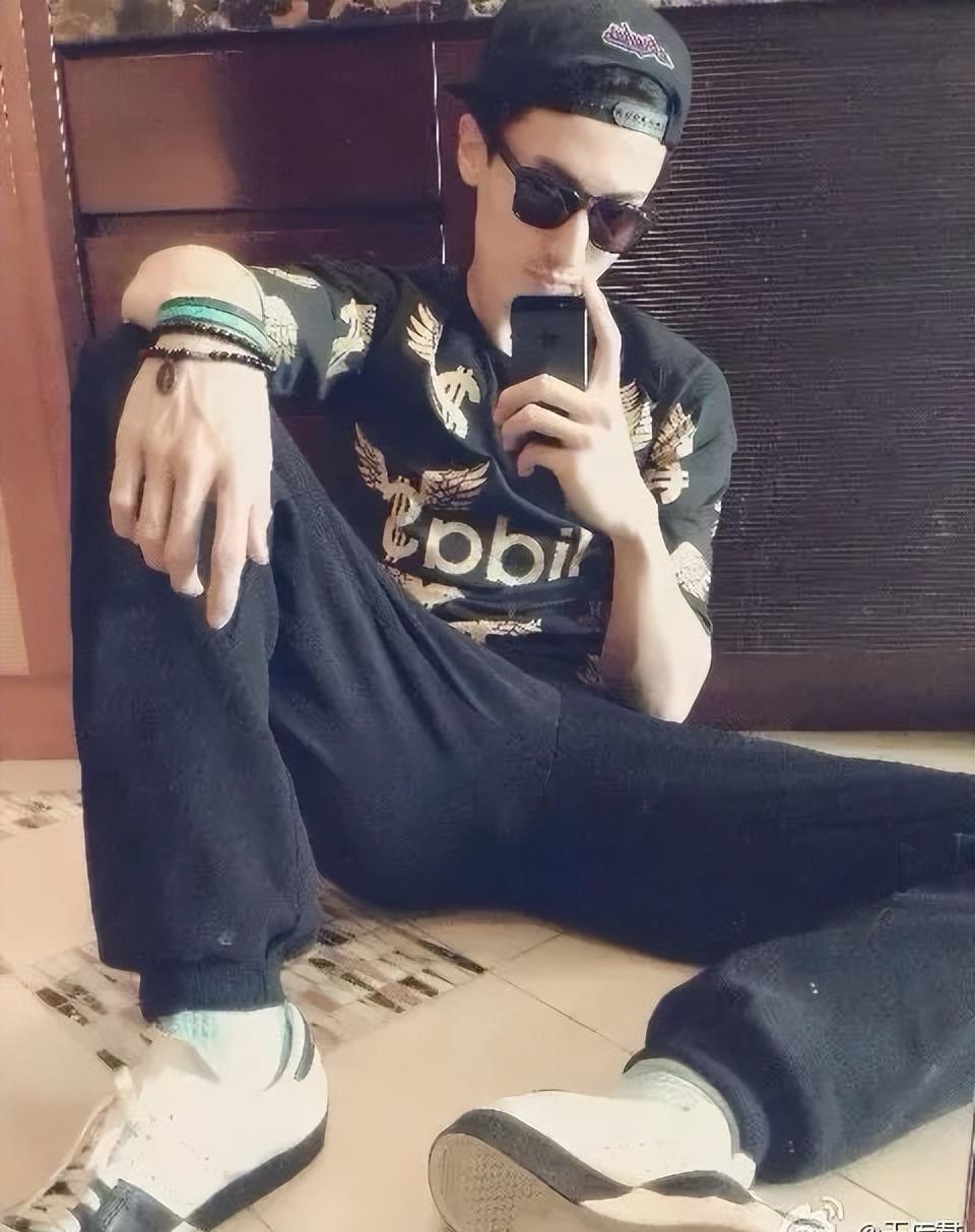 17亿,王传君自打嘴巴!