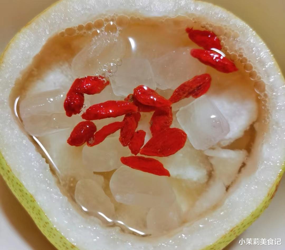 |梨的“死对头”，医生提醒：二者万不可同吃，吃梨的禁忌要牢记