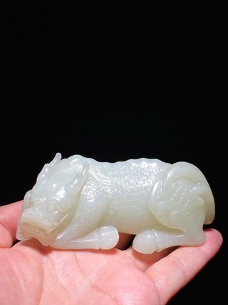 乾隆|清乾隆 和田玉籽料 白玉 麒麟 摆件纸镇  詒晋斋款