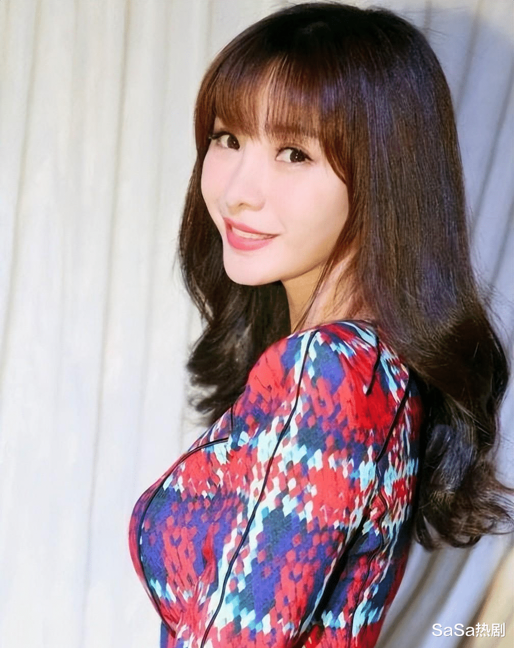 柳岩44岁还不结婚？她太渴望爱情了，她也做好了单身到老的准备